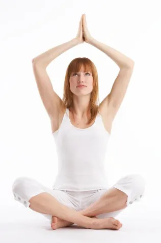 Bild: Große Auswahl an Hosen für Yoga, Qigong, Meditation und Entspannung