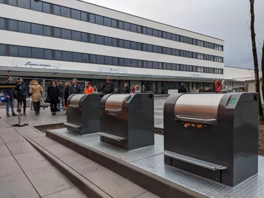 Bild: AWM nimmt ersten Unterflurcontainer Münchens im Gewerbe- und Büroquartier Centro Tesoro in Betrieb