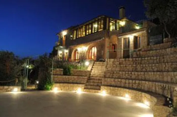 Bild: Mani-Sonnenlink: Sonne-Meer-Musik Arrangement im ersten griechischen Bio-Hotel