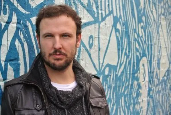 Elias Bertini - Awkward Bild: Elias Bertini - Awkward