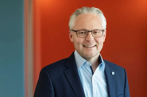 Bild: Medienprofis von FUNKE und SWR: Jochen Gaugele und Thomas Dauser neu im Expertenbeirat der SRH Fernhochschule