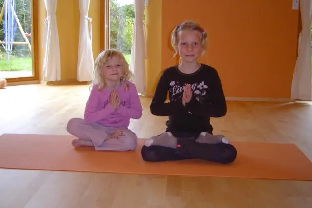 Bild: Yoga für Kinder in Mayen-Koblenz