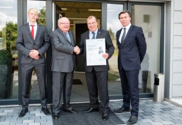 Bild: 15 Jahre FeBa und Inoutic. FeBa vertraut von Anfang an auf Prestige – das Original mit 76 mm