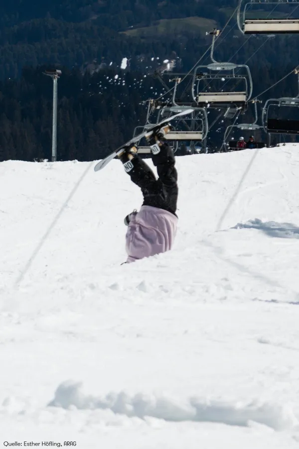 ARAG Experten über Verletzungsrisiken, Regeln und No-Gos beim Wintersport