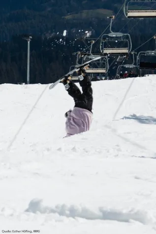 Sicher auf der Skipiste unterwegs Bild: Sicher auf der Skipiste unterwegs
