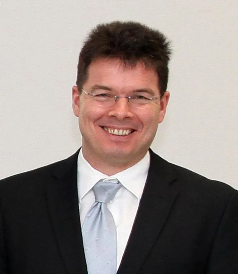 Falko Hütter, Leiter Geschäftsfeld