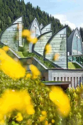 Bild: Gipfeltreffen-Special: Vom Fünfsternehaus in den historischen Stall und zurück.