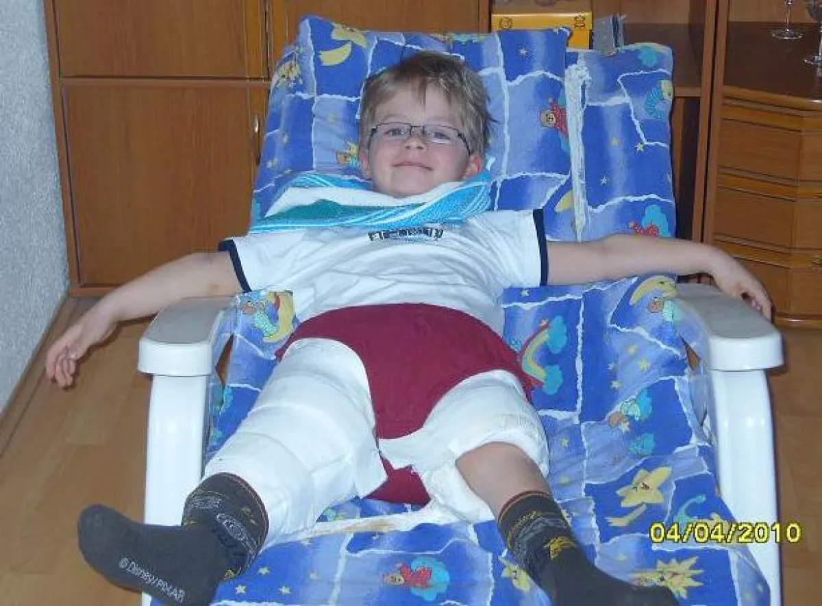 Jonny muss dringend operiert werden