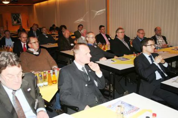 Bild: Vertretergespräche im Jubiläumsjahr der Rüsselsheimer Volksbank