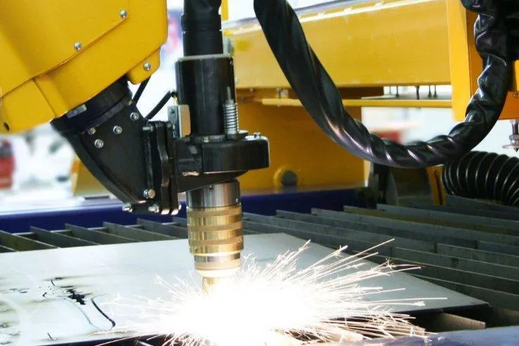 MicroStep Plasmaschneidanlagen mit neuer Contour Cut Technologie Bild: MicroStep Plasmaschneidanlagen mit neuer Contour Cut Technologie