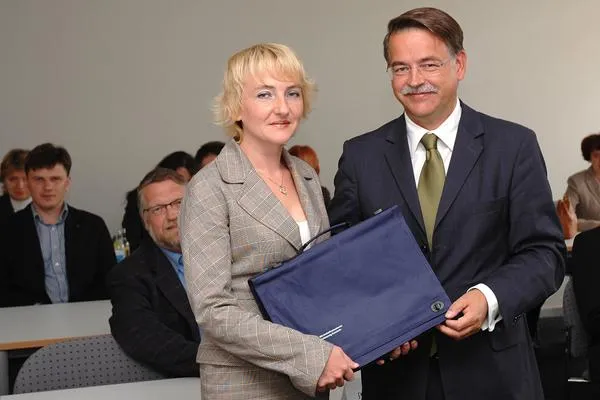 Bild: Von der Wolga an die Förde: Bundesweit 3.000 russische Managerin wurde in Kiel trainiert