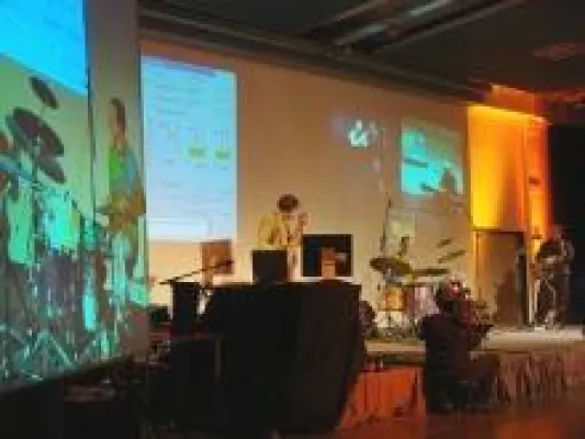 "Music Connection" ISNM - Internet Jazz Concert und OpenHouse in den Studios MediaDocks Bild: "Music Connection" ISNM - Internet Jazz Concert und OpenHouse in den Studios MediaDocks