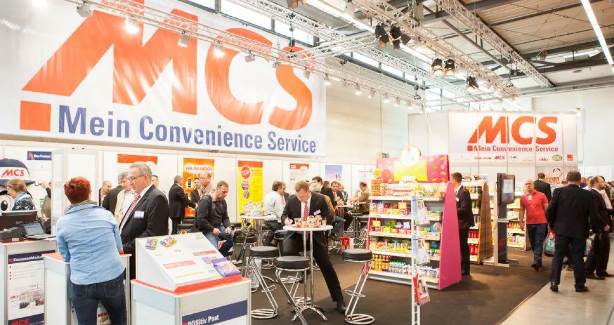Reges Besucherinteresse auf dem Messestand der MCS