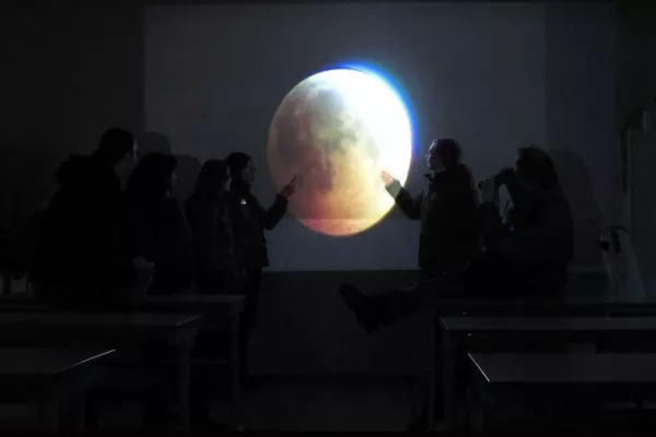 Ein Sachse auf dem Mond? Bild: Ein Sachse auf dem Mond?
