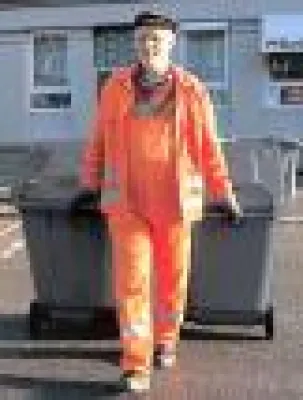 Bild: europaticker: Tarifeinigung in der Entsorgungsbranche – Tariftreue beim Grünen Punkt angemahnt