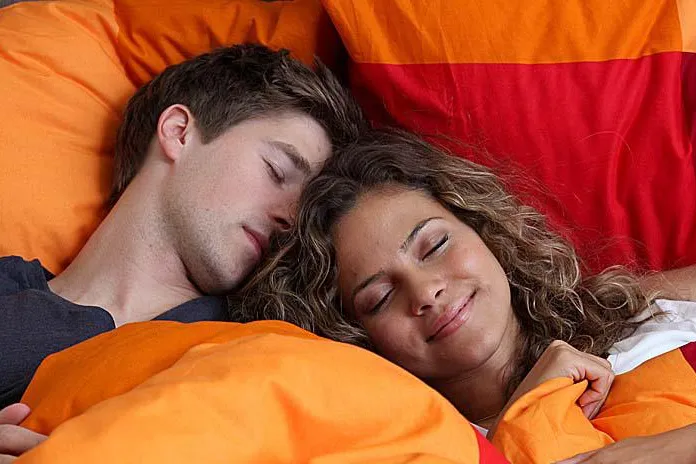 Wenn die Uhren rückwärts laufen - der Beginn der Winterzeit macht vielen Menschen zu schaffen Bild: Wenn die Uhren rückwärts laufen - der Beginn der Winterzeit macht vielen Menschen zu schaffen