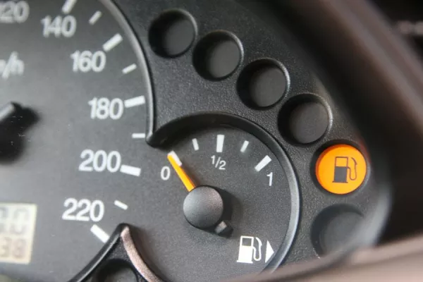 Bild: Dieselpreise: Schweiz teuerster Nachbar