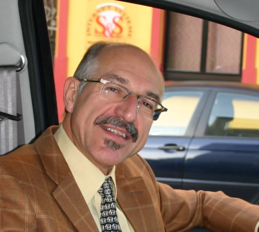 Walter Schiel, Geschäftsführer der S&S GmbH, freut sich schon auf 2006.