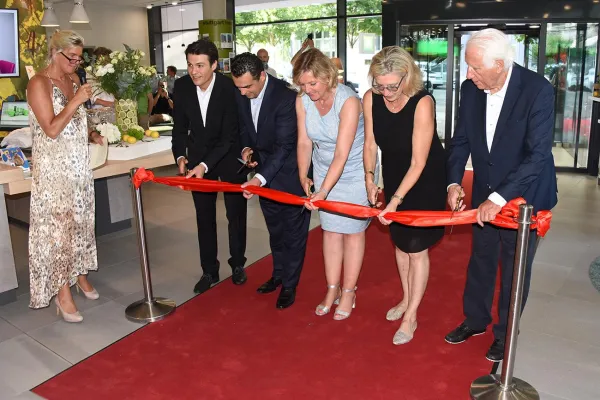 Bild: ibis Styles Stuttgart Vaihingen: HR Group gibt rauschendes Eröffnungsfest