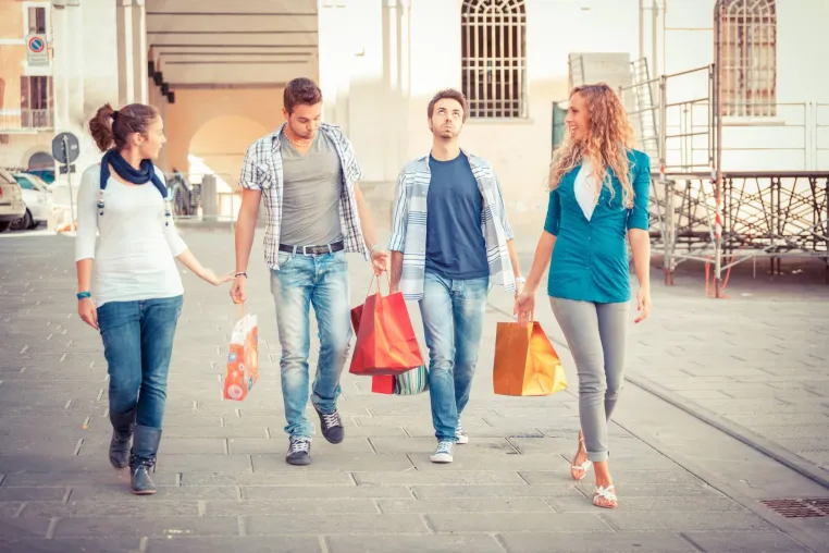 Bild: schuhplus - der größte Schuhe Übergrößen Onlineshop in Europa