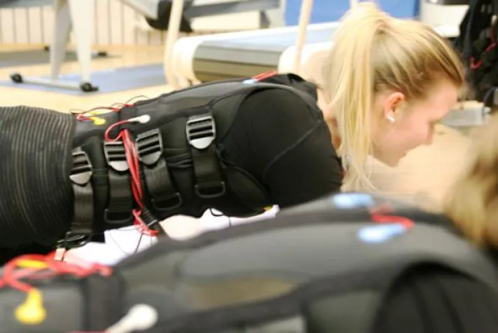 Bild: Berufskolleg Waldenburg kooperiert mit der EMS-Lounge