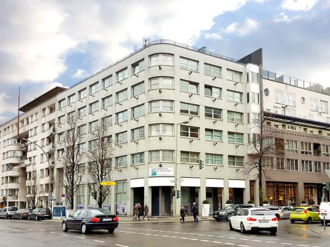 Berlin-Mitte: AENGEVELT vermittelt rd. 640 m² Ladenfläche an Takeaway Express GmbH Bild: Berlin-Mitte: AENGEVELT vermittelt rd. 640 m² Ladenfläche an Takeaway Express GmbH