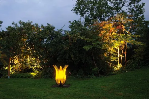 Gartenlichtblicke im Herbst - Mit Lampen und Leuchten der Dunkelheit ein Schnippchen schlagen Bild: Gartenlichtblicke im Herbst - Mit Lampen und Leuchten der Dunkelheit ein Schnippchen schlagen