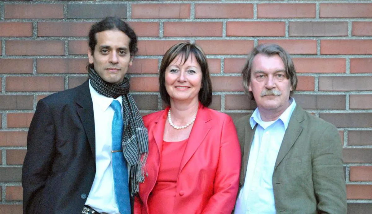 v.l.:André Stern mit Rita Frauenhuber (Regionalleiterin BFI Steyr) und Peter Schipek (Sinnstiftung)