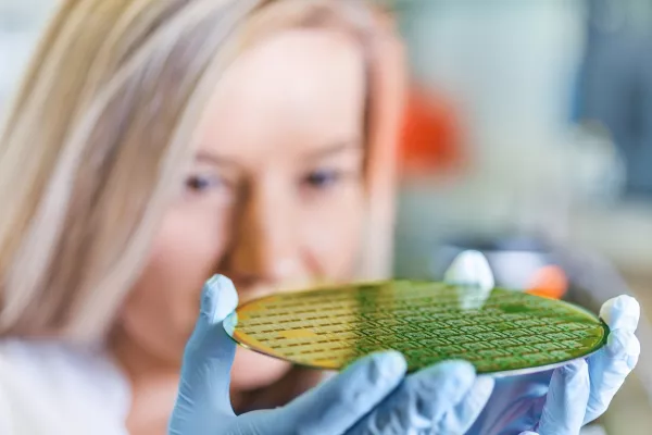 Bild: „Ilmenau School of Green Electronics“: TU Ilmenau entwickelt nachhaltige IT der Zukunft