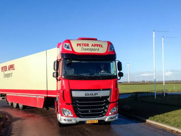 Bild: Peter Appel Transport stattet 580 LKWs mit neuen CarCubes von Trimble aus