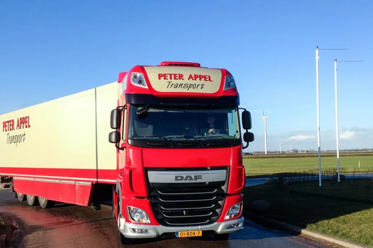 Peter Appel Transport stattet 580 LKWs mit neuen CarCubes von Trimble aus Bild: Peter Appel Transport stattet 580 LKWs mit neuen CarCubes von Trimble aus