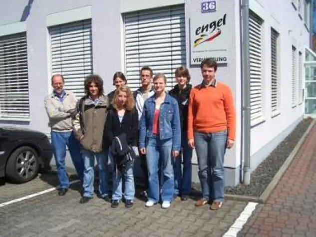 Bild: Engel AG unterstützt Schülerprojekt