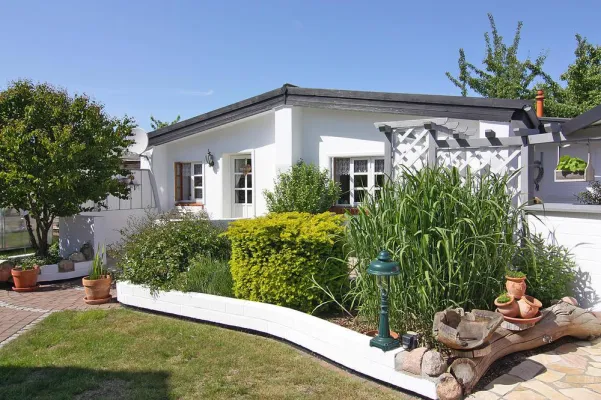 Bild: Ein Ferienhaus in den Bernsteinbädern auf Usedom