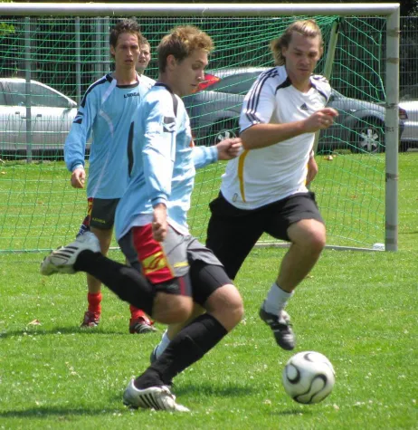 Bild: Fußballturnier an der Rheinischen - Dozenten gegen Studenten