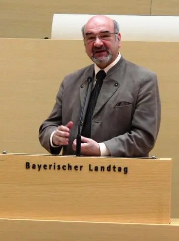 Bild: Bauer: Wegfall von ICE-Halt in Ansbach ist Fehlentscheidung