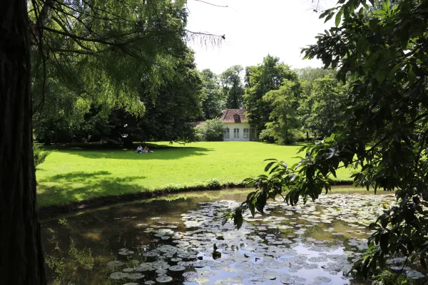 250 Jahre Hohenheimer Gärten: Hightech-Forschung in historischem Park Bild: 250 Jahre Hohenheimer Gärten: Hightech-Forschung in historischem Park