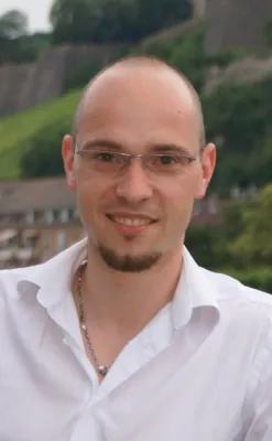 Bild: Würzburger Hochschulwahl: Liberaler erobert Senatssitz