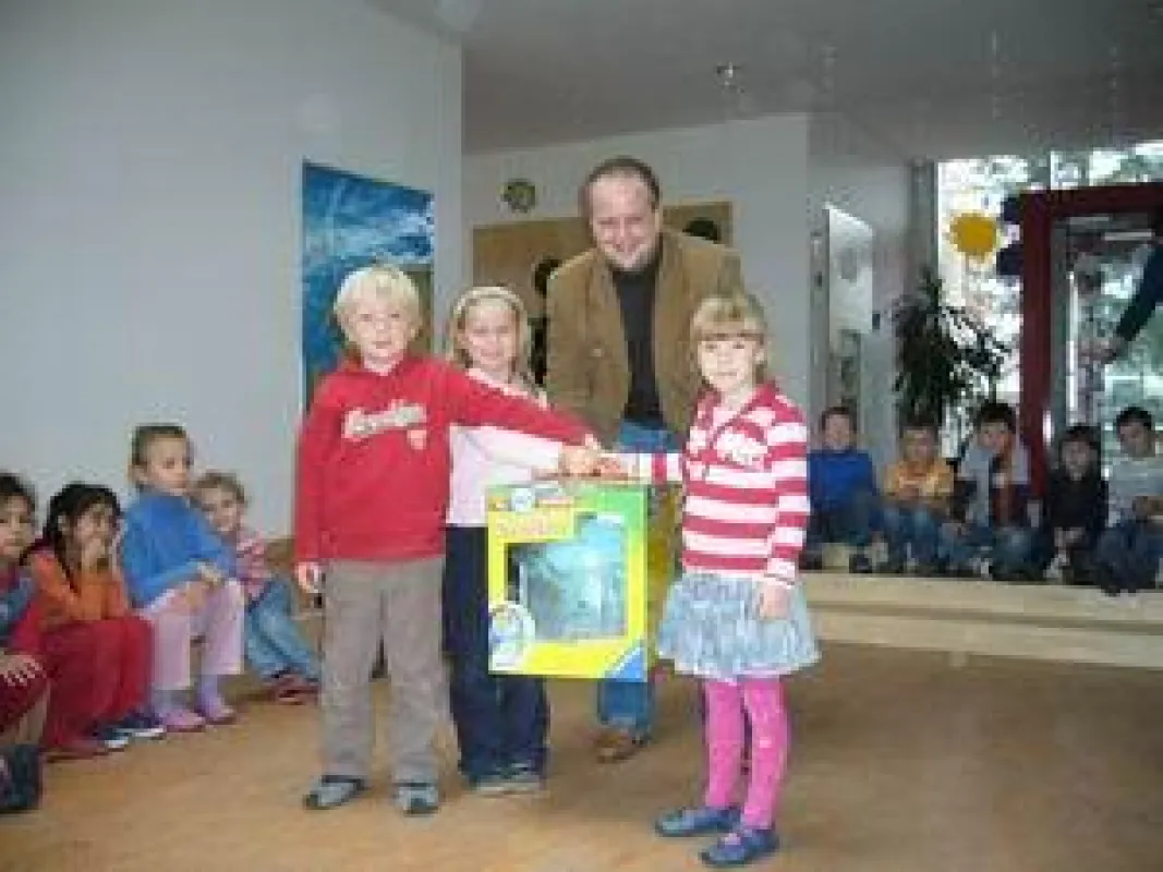 Ein Globus für die Kinder