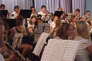 Benefizkonzert „Hits for Kids“ Lions Club Esslingen-Postmichel Bild: Benefizkonzert „Hits for Kids“ Lions Club Esslingen-Postmichel