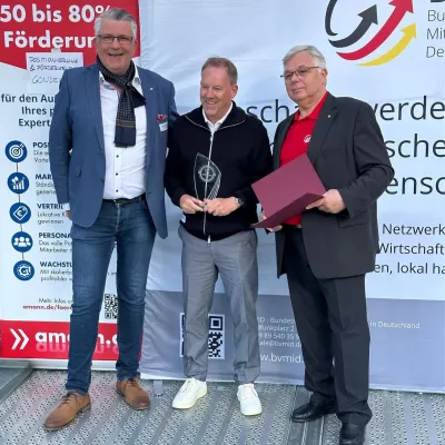 Bild: HockeyPark Mönchengladbach als TOP 100 Unternehmen 2024 vom BVMID ausgezeichnet