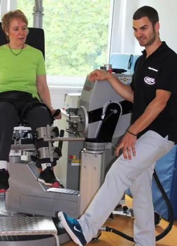 Bild: Neu: Knie-Active in Bad Wildbad im Nordschwarzwald Ganzheitliches Regenerationsprogramm bei Knie-Arthrose