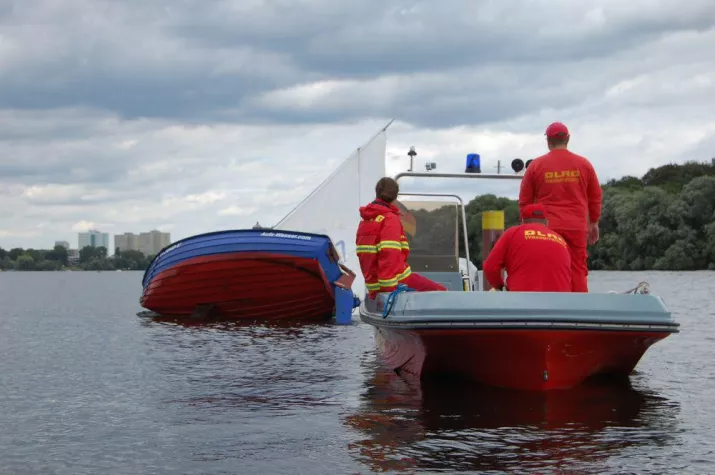 Bild: Kentertraining auf dem Templiner See
