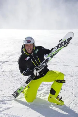 Bild: Neue Skibauweise im Test: Hans Knauß rockt die Piste in Sölden
