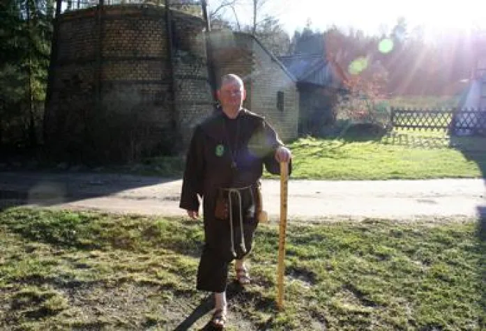 Heidesonntag mit Pechhüttenfest, Figurentheater und Kräutererlebnis Bild: Heidesonntag mit Pechhüttenfest, Figurentheater und Kräutererlebnis