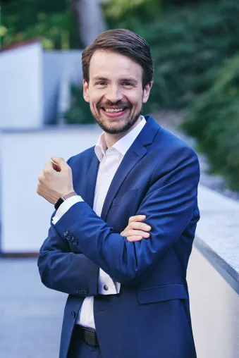 Bild: Ein Top-Consultant für die DBU: Dr. Jürgen Weimann zum Professor für Digital Business Strategy berufen