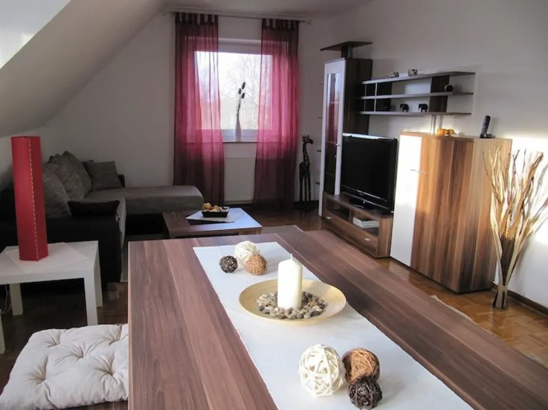 Das Wohn- und Esszimmer