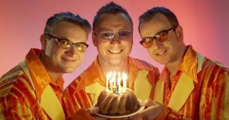 Schlagerpolizei feiert 10. Geburtstag – Vorverkauf für Schlagernacht startet Sonntag Bild: Schlagerpolizei feiert 10. Geburtstag – Vorverkauf für Schlagernacht startet Sonntag