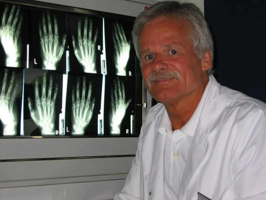 Dr. Hans-Joachim Hille ist Leitender Radiologie des zur Pitzer-Gruppe gehörenden Rheumazentrums Schlangenbad und auf entzündlich-rheumatische Erkrankungen spezialisiert.