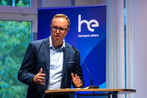 Bild:  Wechsel in der Geschäftsführung der Hermann-Ehlers-Stiftung e.V. und der Hermann Ehlers Akademie gGmbH