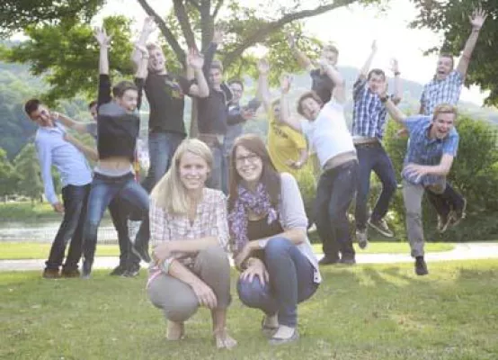 Bild: Hochschule Weserbergland begrüßt 132 Erstsemester im dualen Bachelorstudium